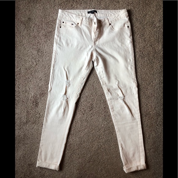 Women’s light blush distressed skinny jeans - Picture 2 of 6